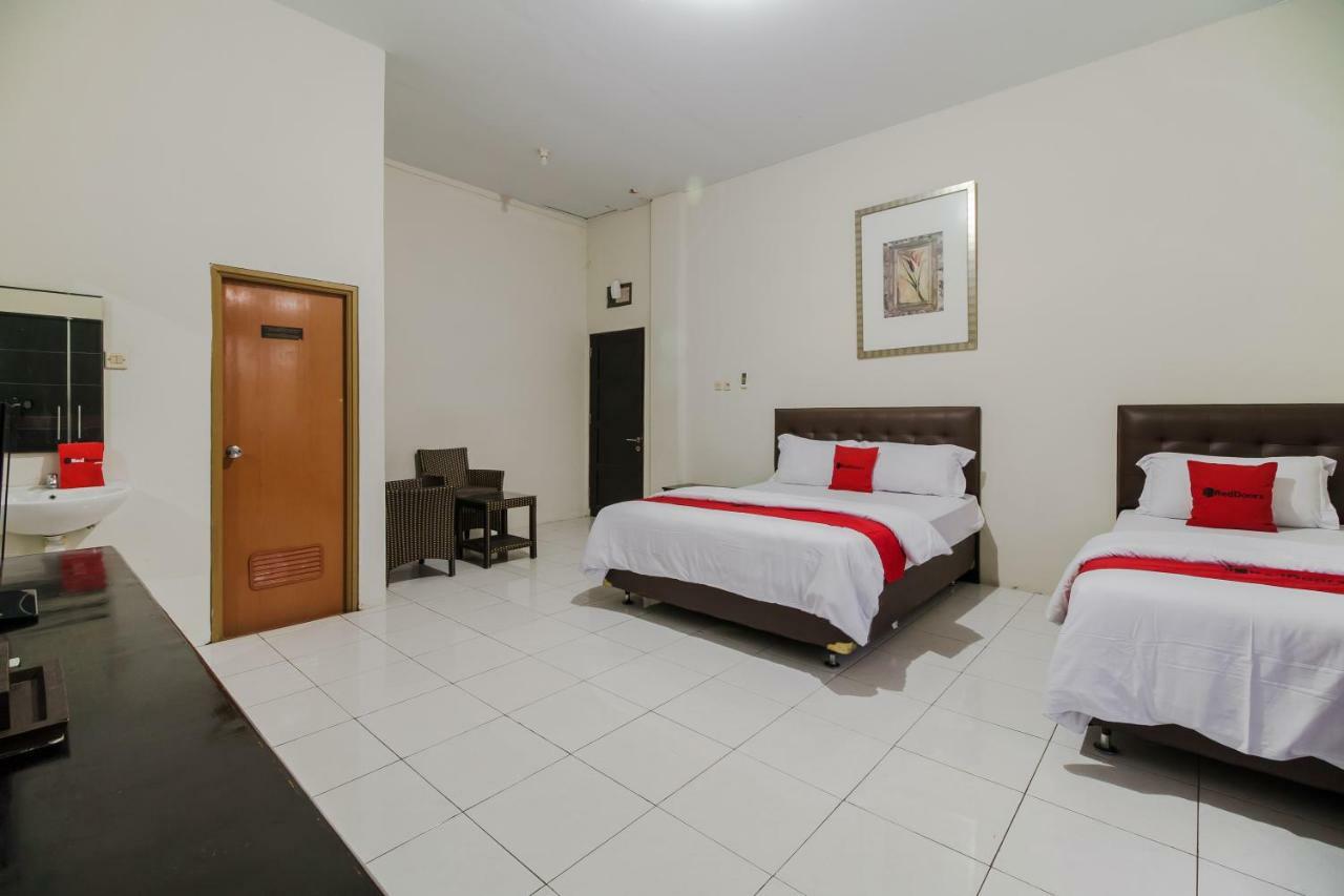 Reddoorz Syariah Near Fort Marlborough Bengkulu Exterior foto